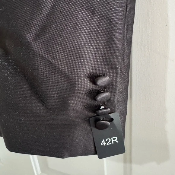 Men’s 3 piece Black Tux Retro Shawl Tuxedo Size 42R 1 button coat Size 36 pants